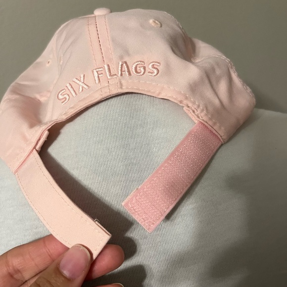 NWOT Wonder Woman, Light pink, six flags, Ball Cap. - Picture 5 of 10